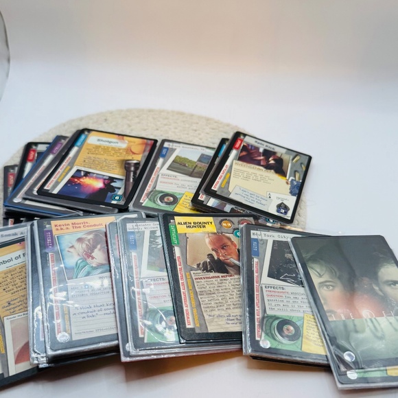 The X Files Card Game Set - Picture 4 of 5